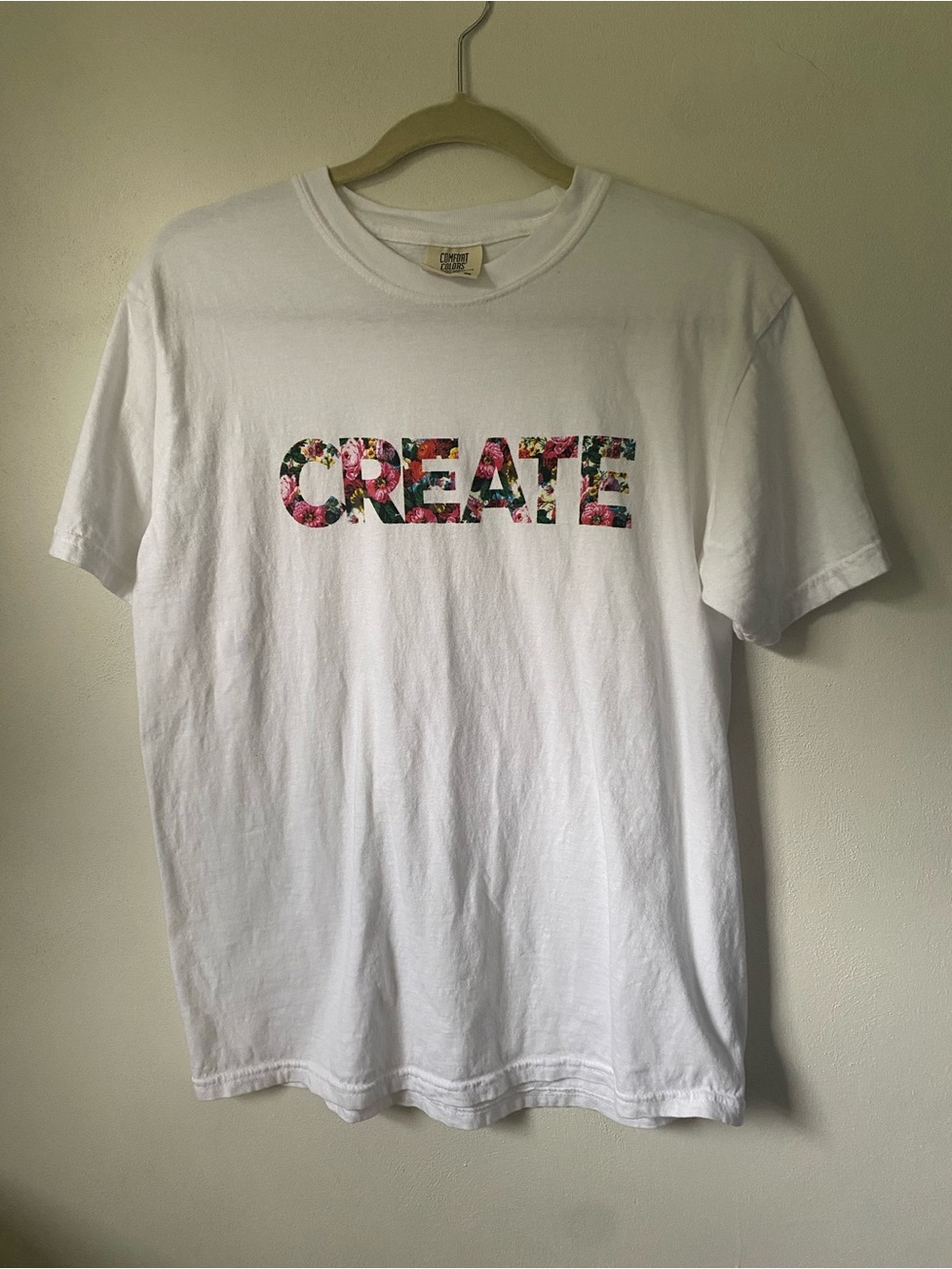 Comfort Colors White "CREATE" Floral Print Graphic Tee, M